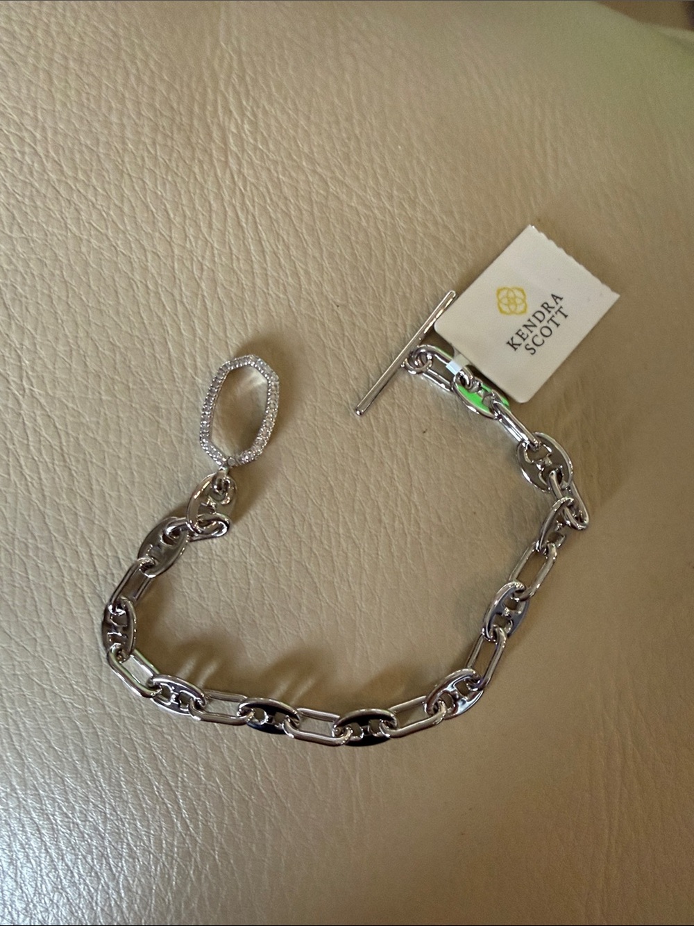 Kendra Scott Silver Link Toggle Bracelet with Pavé Oval Accent. New never worn